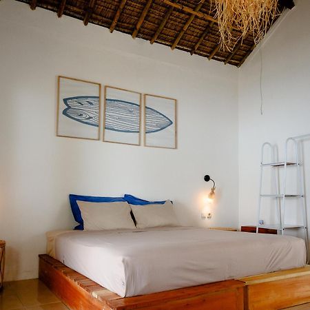 Surf Shack Grupuk Hotel Bumbang Екстериор снимка