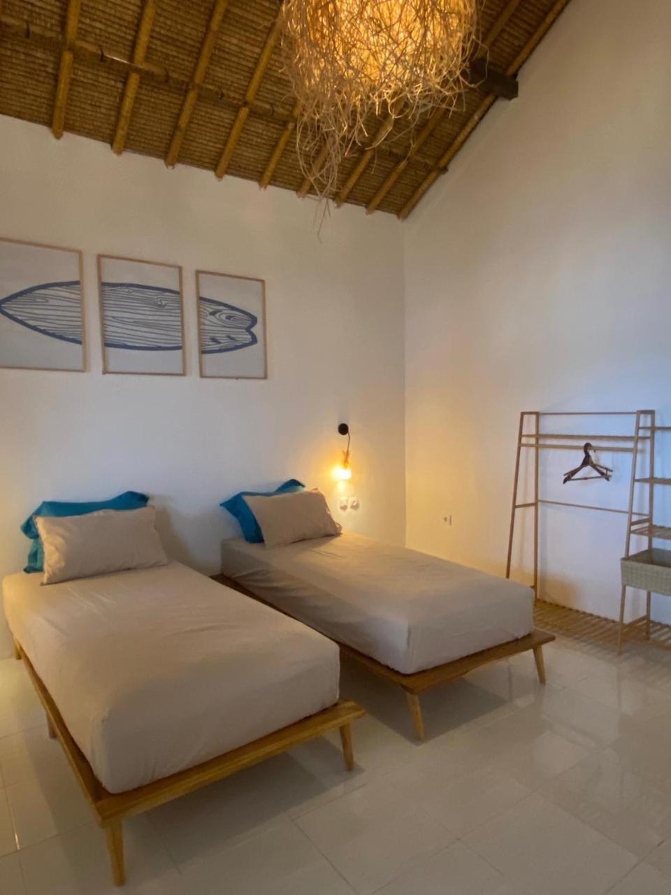 Surf Shack Grupuk Hotel Bumbang Екстериор снимка