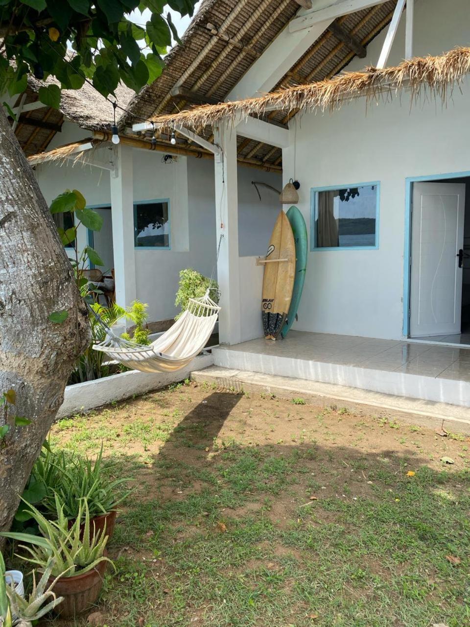 Surf Shack Grupuk Hotel Bumbang Екстериор снимка