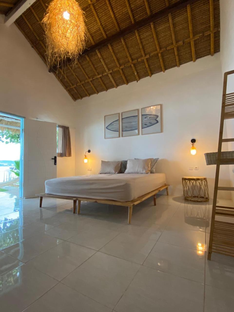 Surf Shack Grupuk Hotel Bumbang Екстериор снимка
